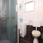 Apartman By The Sea - 8423 Ugljan